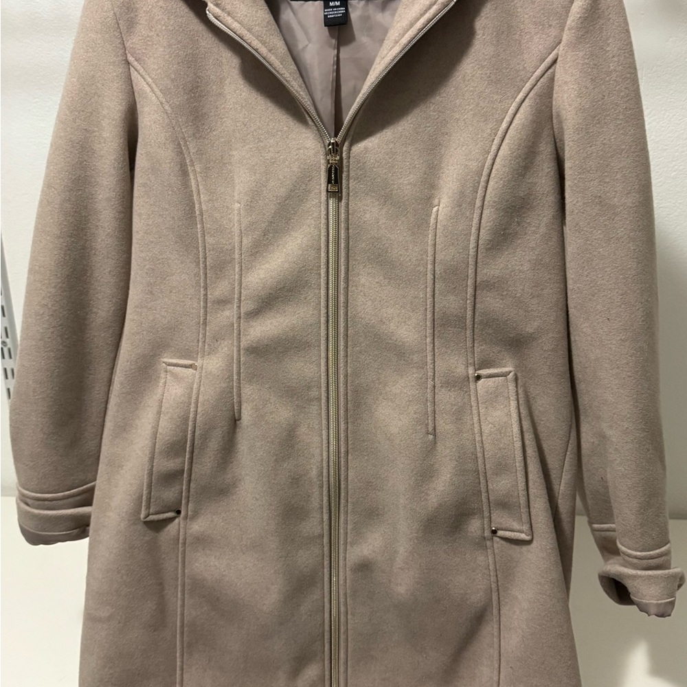 Vince Camuto Women's Beige Trench Coat